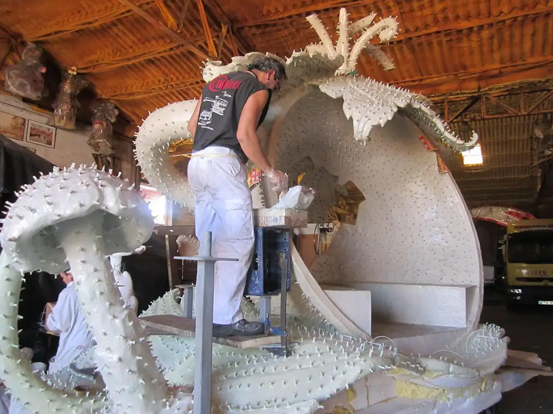 Carroza Campanilla- Proceso fabricación - Carrozas Rurro