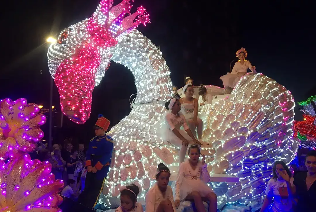 Carroza Grito del Cisne - Carrozas Rurro