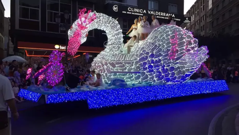 Carroza Grito del Cisne - Carrozas Rurro