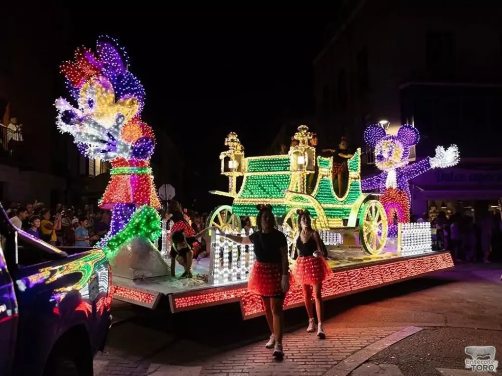 Viaje Luminoso - Carrozas Rurro
